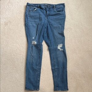 Universal Thread Blue Distressed Skinny Jeans